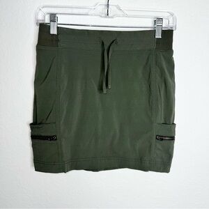 Athleta Skort Women Size 2 Skirt Shorts Green Skirt Zipper hiking Athletic O